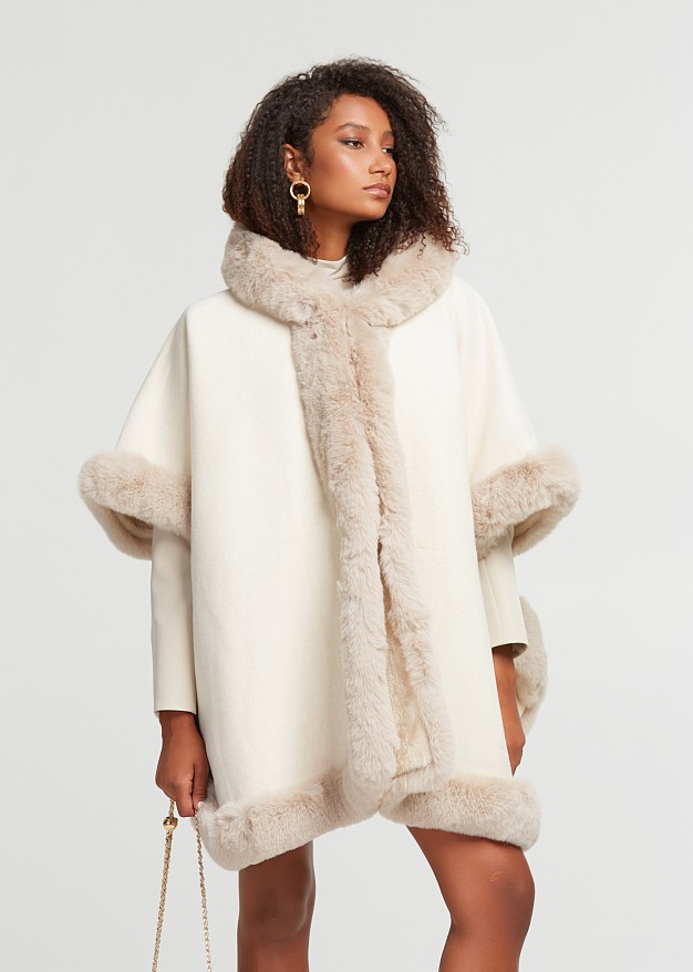 Cape with fur details