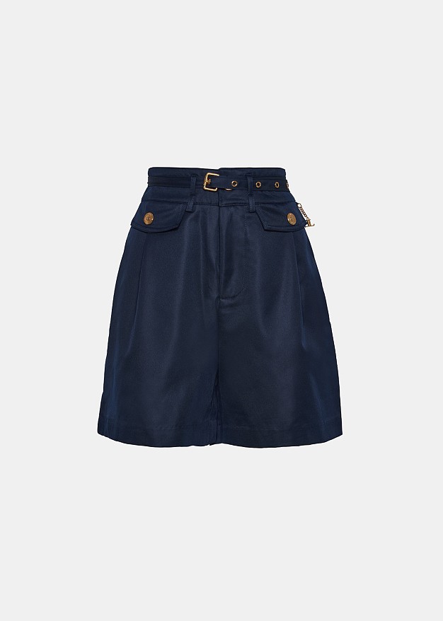 Pleated shorts with belt