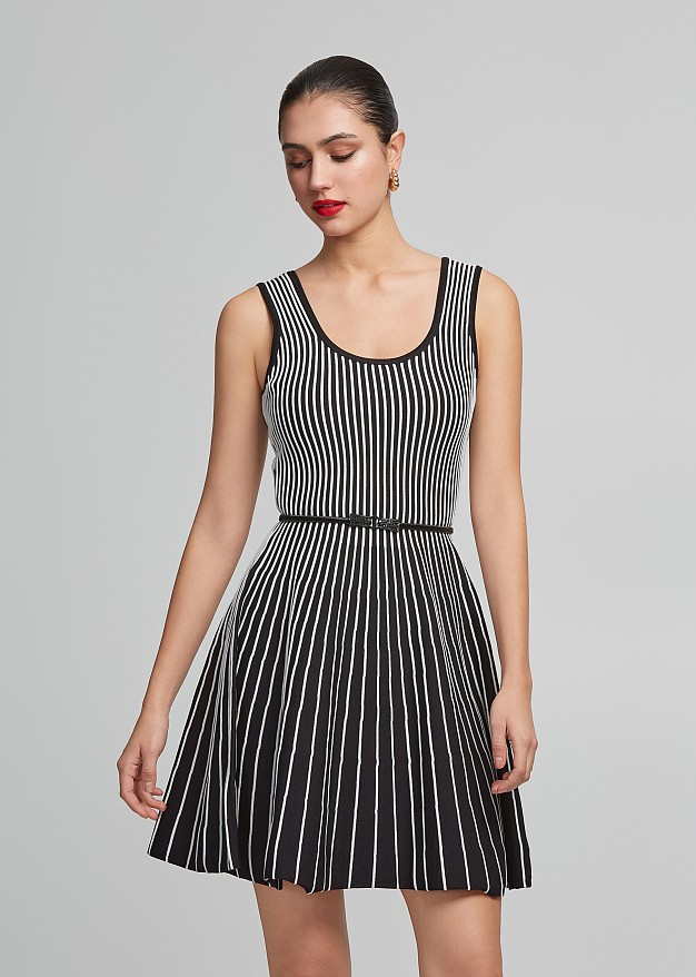  Mini cloche dress in stripes