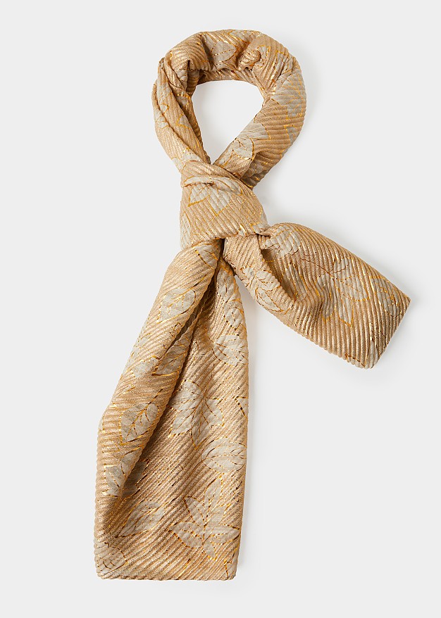 Pleated brocade scarf