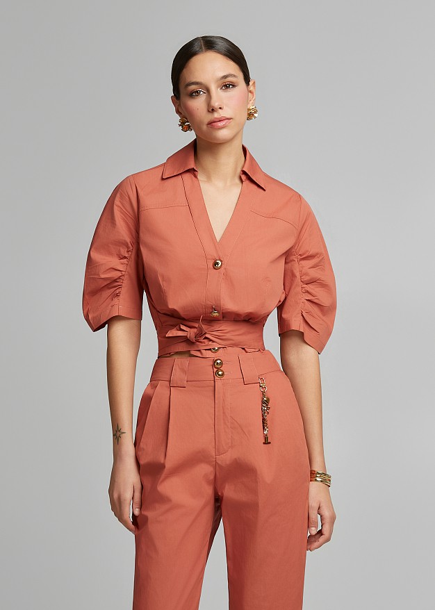Crop shirt with front tie detail | LYNNE