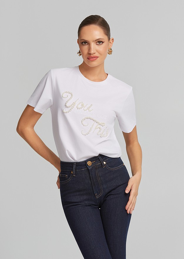 T-shirt embellished with pearls
