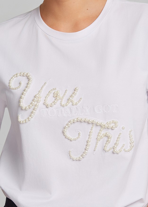 T-shirt embellished with pearls