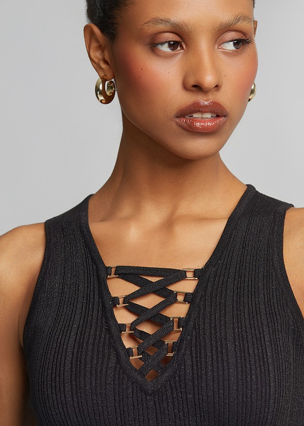 Sleeveless lurex top