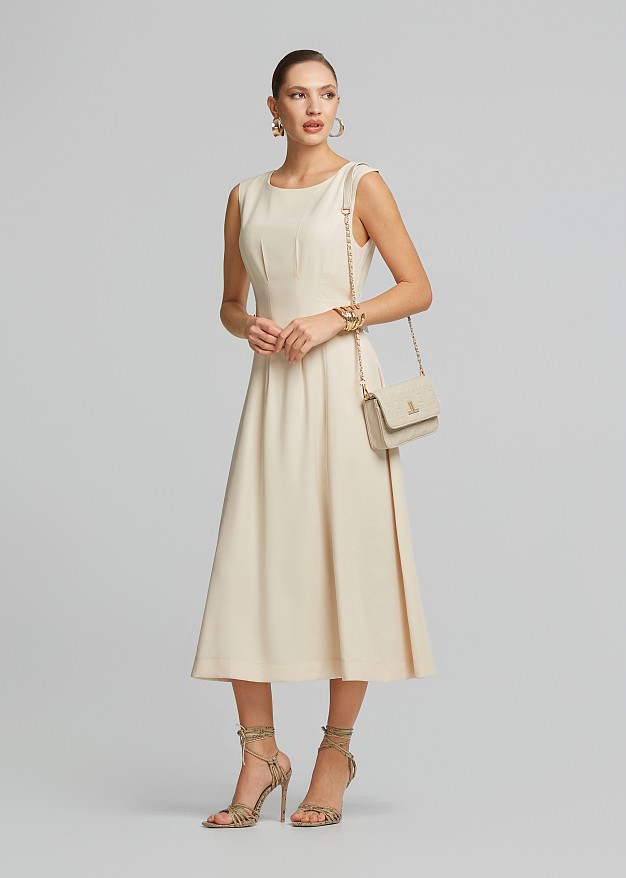 Midi dress with pleats