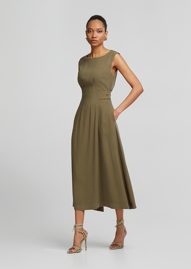 Midi dress with pleats