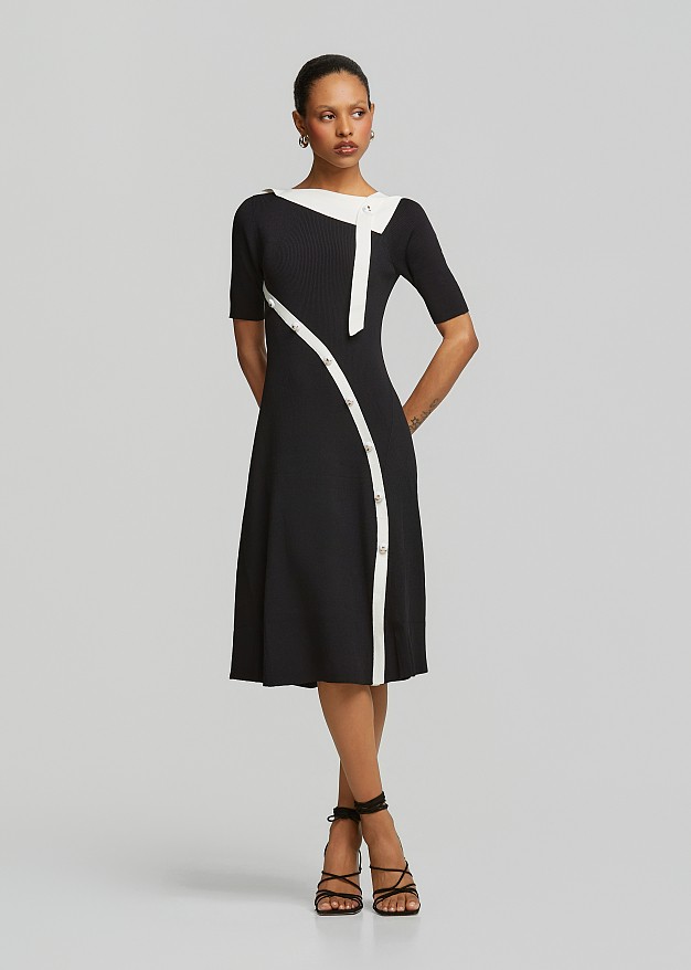 Knitted dress with contrast details