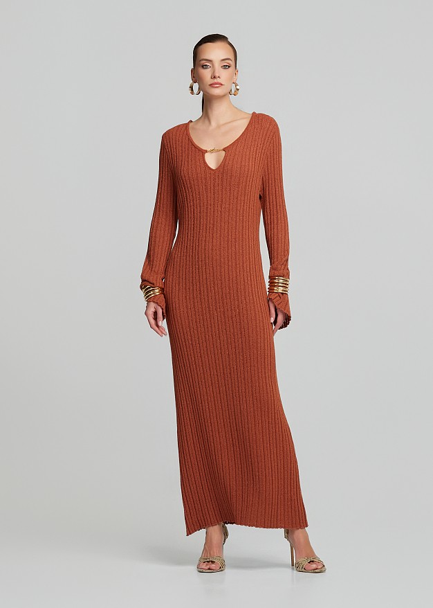 Maxi knitted dress with bell sleeves