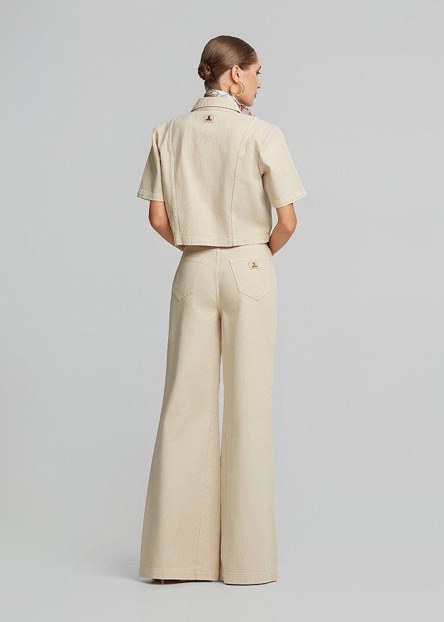 High-waisted wide leg jeans