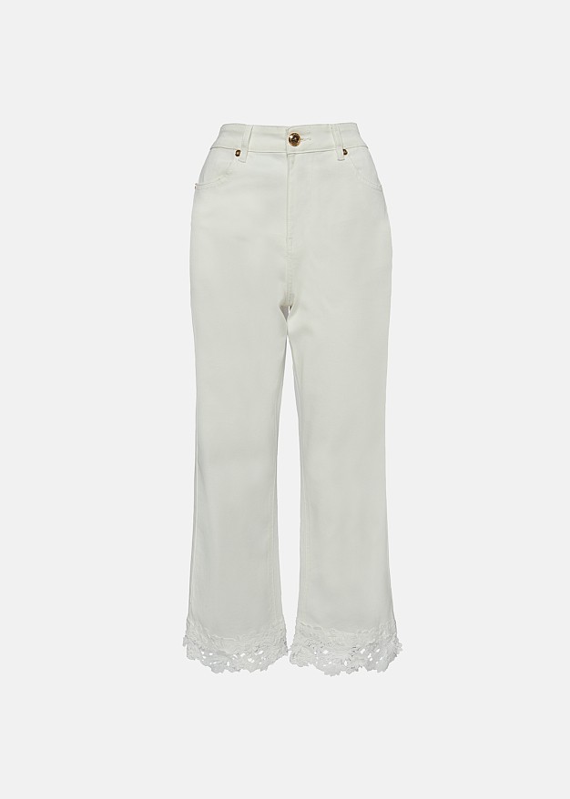 White high-waisted denim jeans