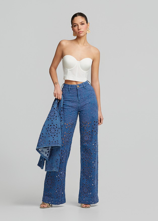 High-waist denim pants in broderie lace