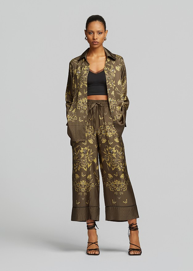Printed cropped trousers in satin look