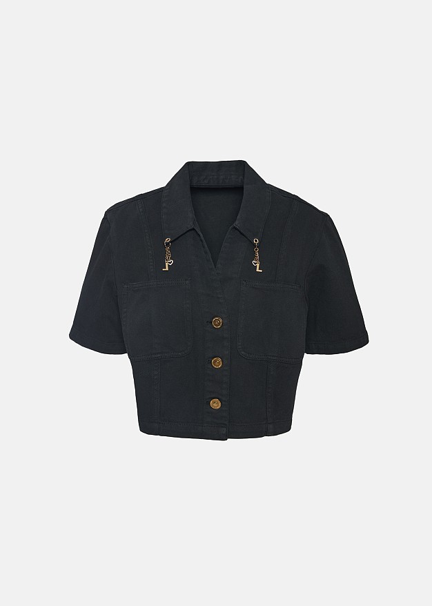 Short shirt made of bull denim fabric
