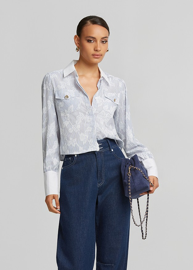Cropped striped shirt with white collar and cuffs