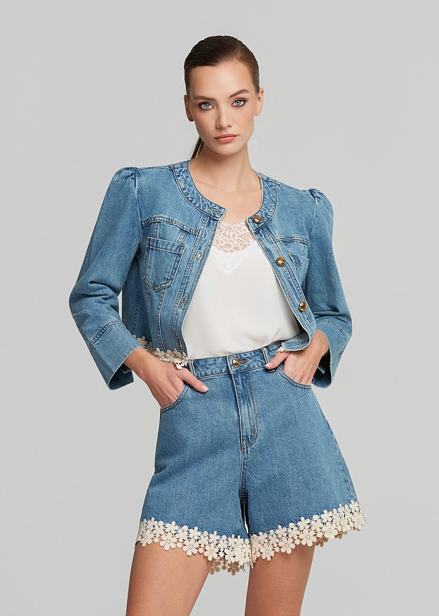 Cropped denim jacket with decorative lace trim