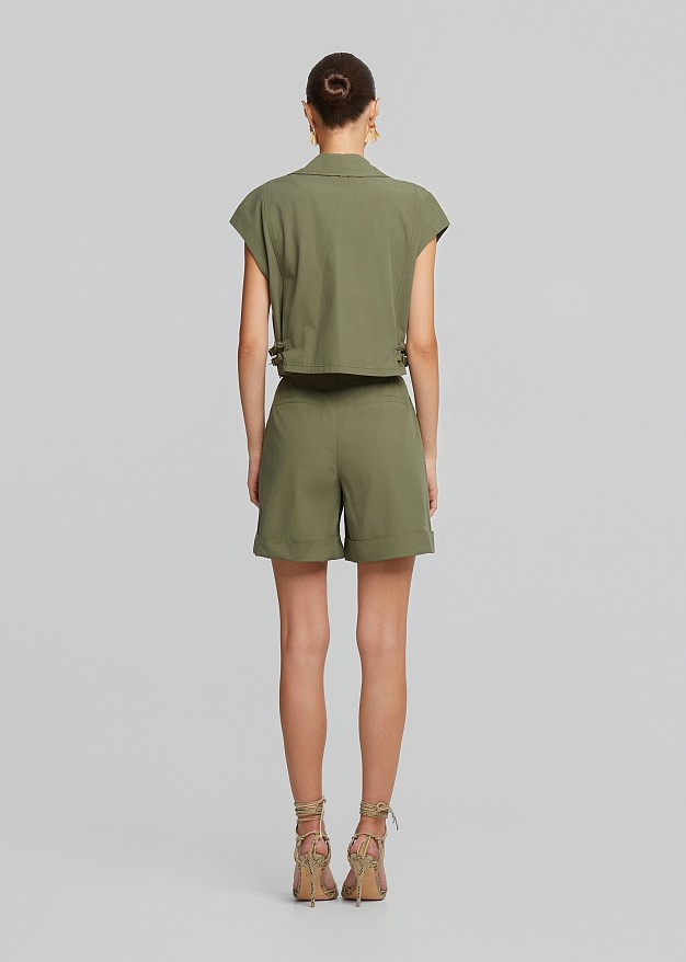 High-waisted gabardine bermuda shorts