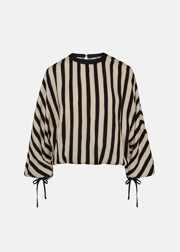 Striped blouse with puff sleeves