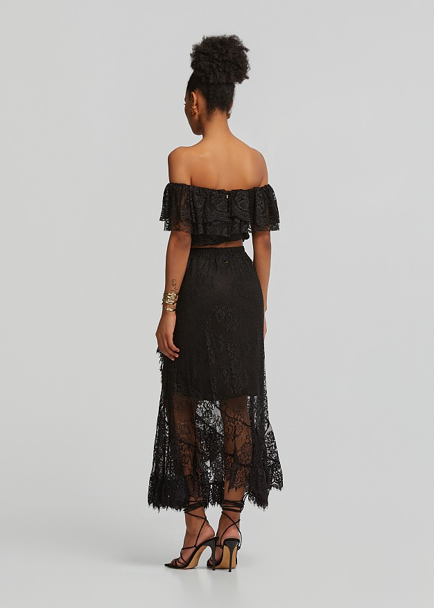 Off-shoulder lace crop top