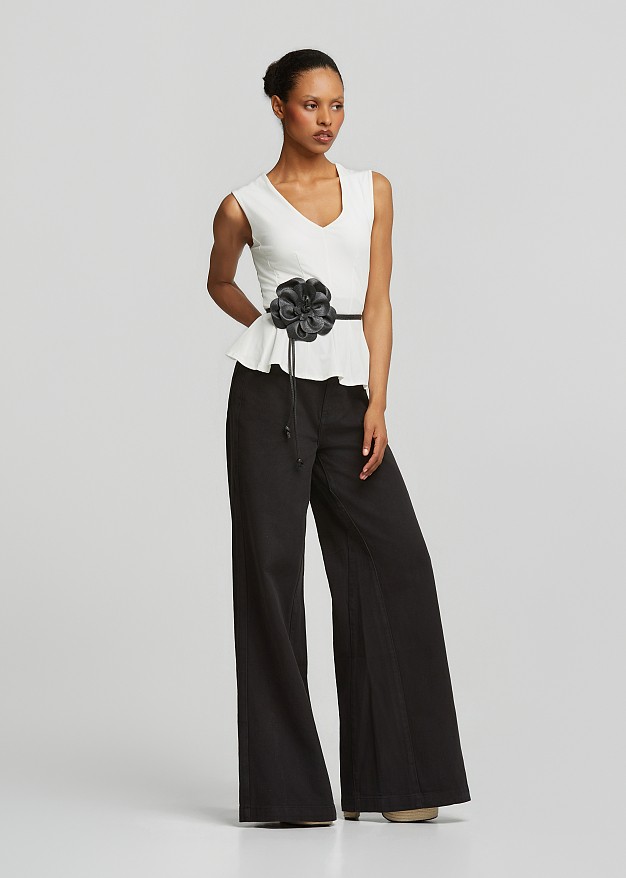 Αμάνικη μπλούζα peplum