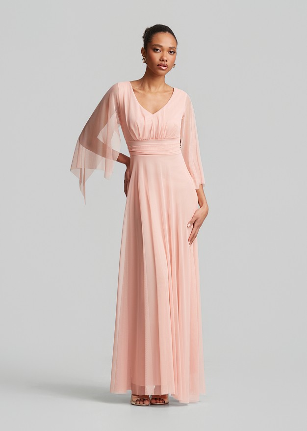 Maxi tulle dress with cape sleeves