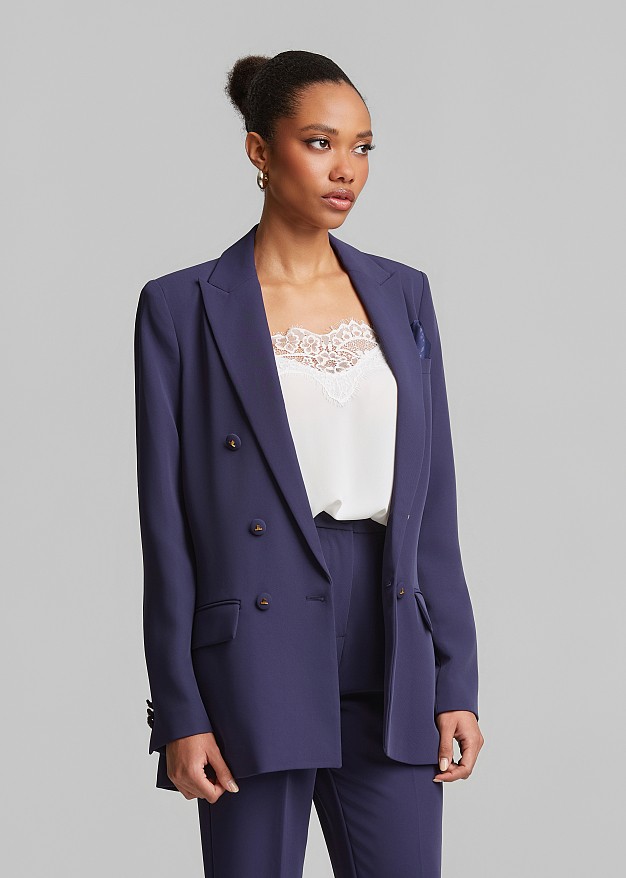 Double-breasted blazer with pocket square