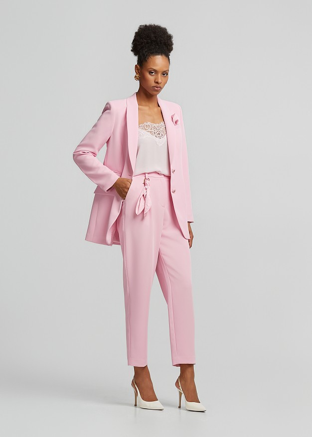Pocket square crepe blazer
