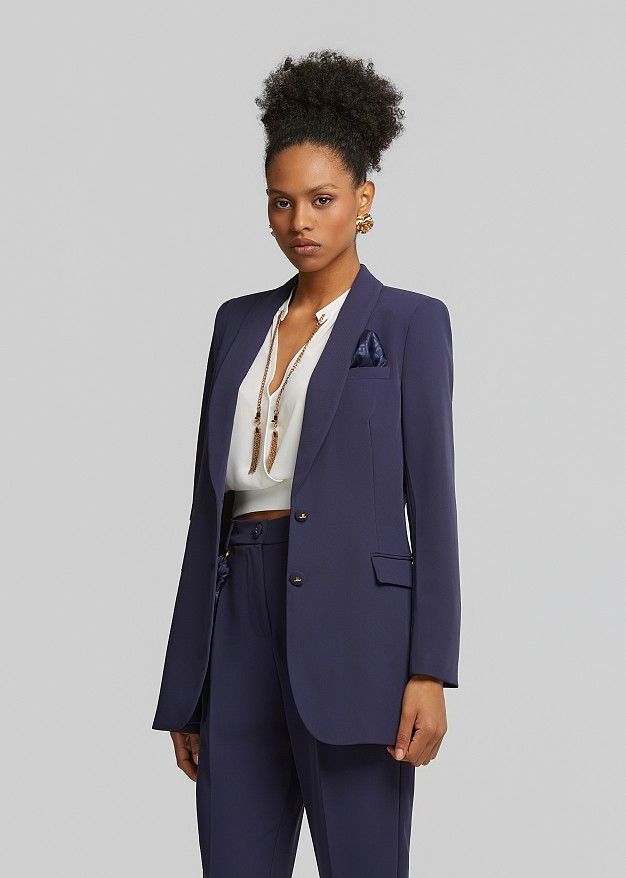 Pocket square crepe blazer