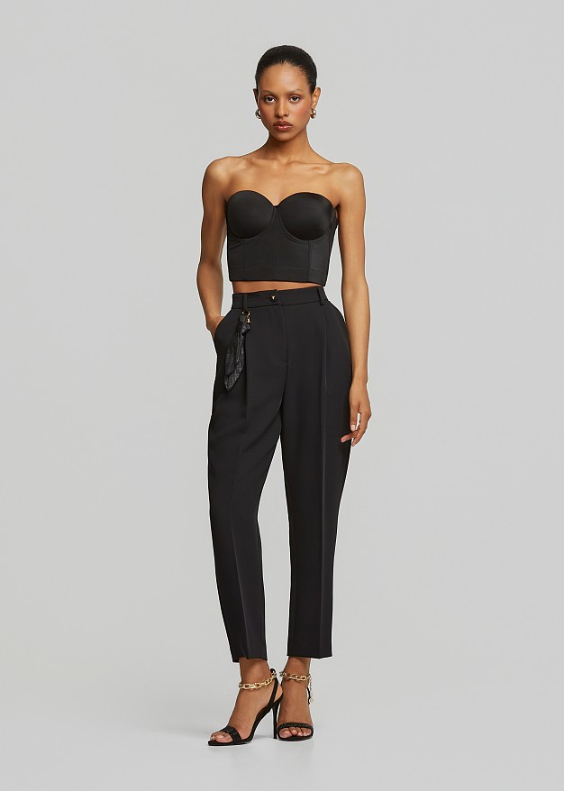 Bralette top in regular shape