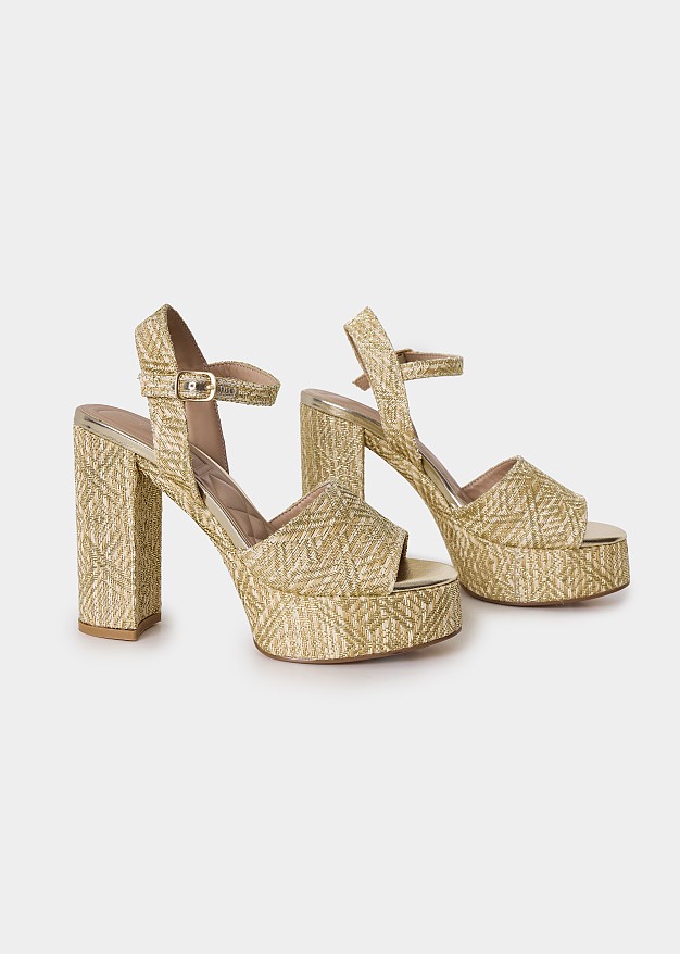 High heel raffia platforms in gold