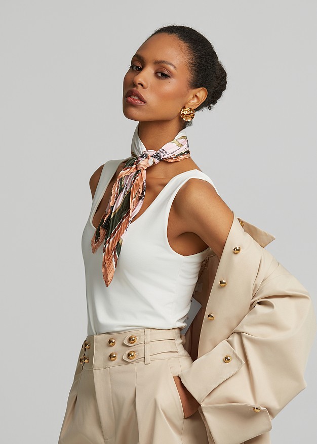 Pleated printed scarf