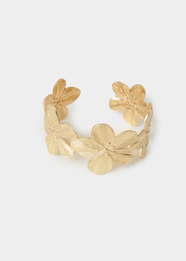 Cuff bracelet in flowers shape