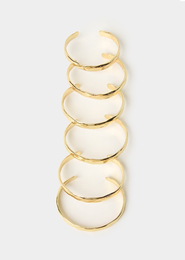 Set of 6 bangles cuffs in golden look