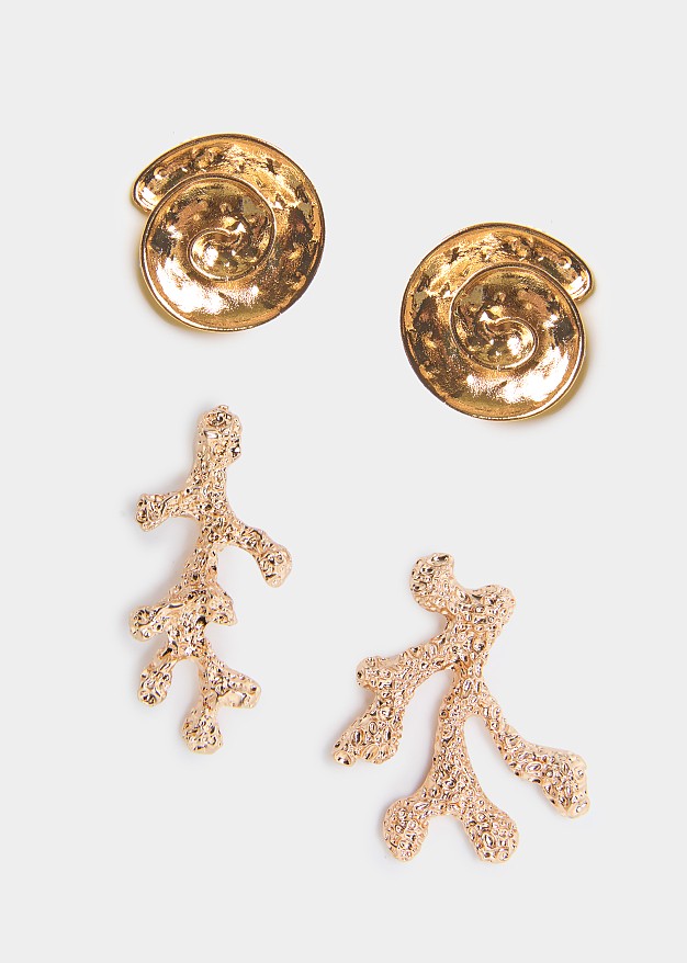 Coral stud earrings set