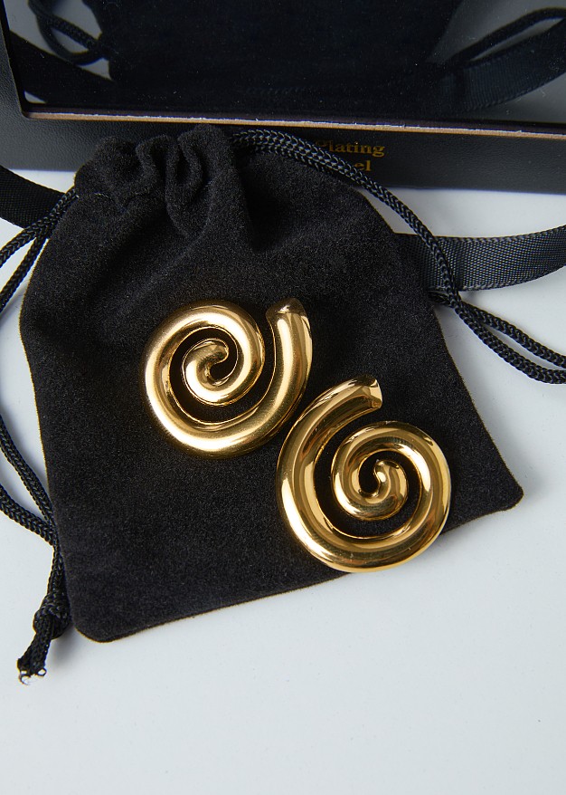 Geometric-shaped earrings