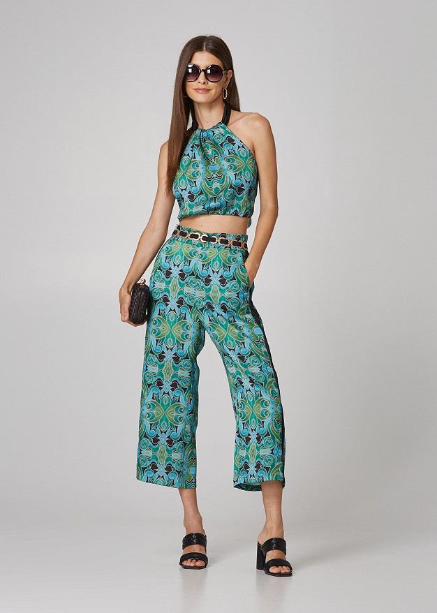 Crop trousers with paisley print