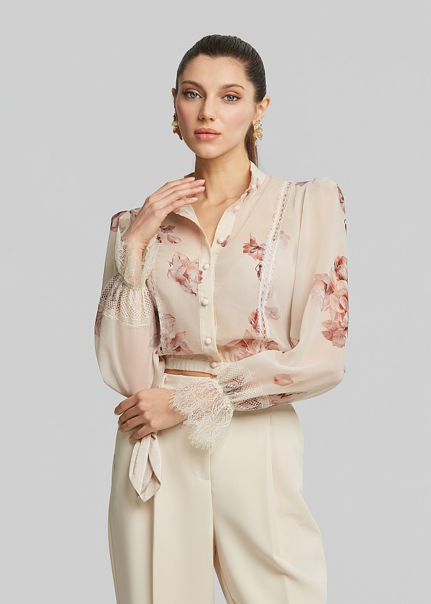 Printed cropped shirt with lace detailing