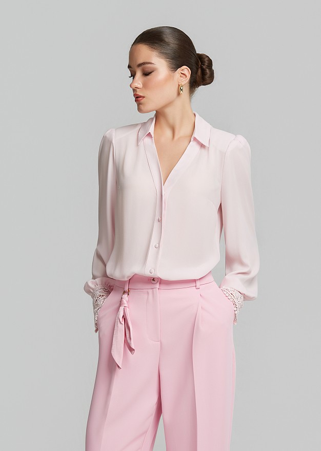 Lace shirt with V-neckline and collar