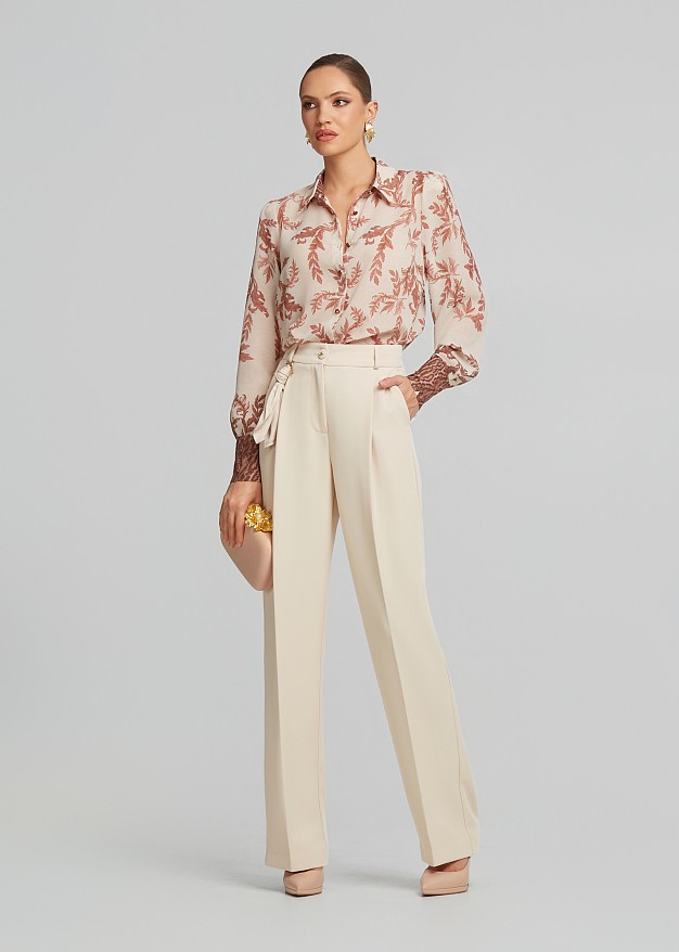 Shirt with animal printed cuffs