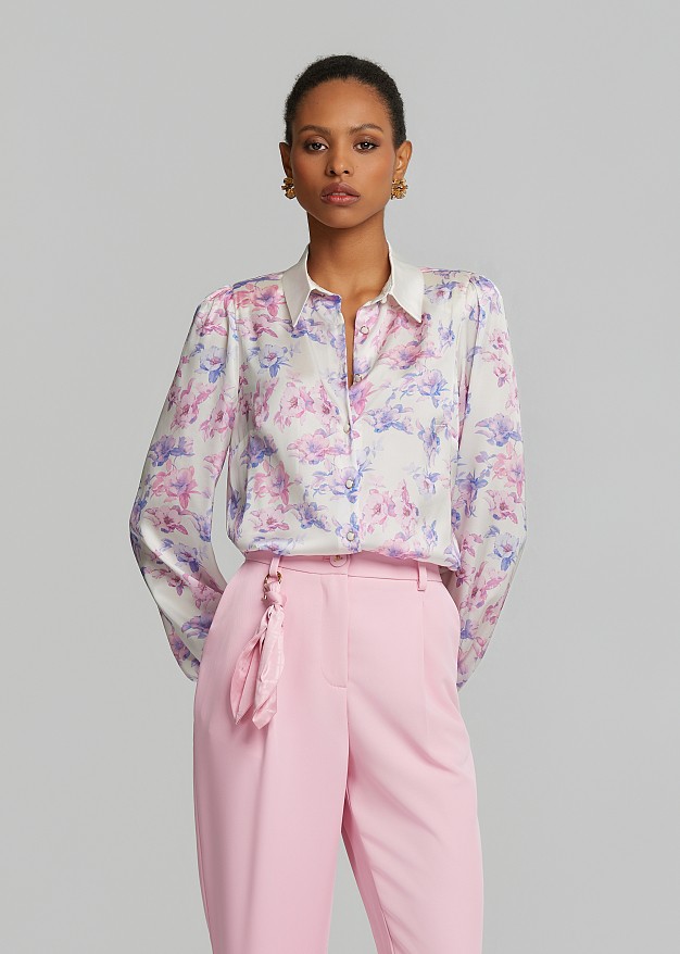 Printed shirt with a satin look