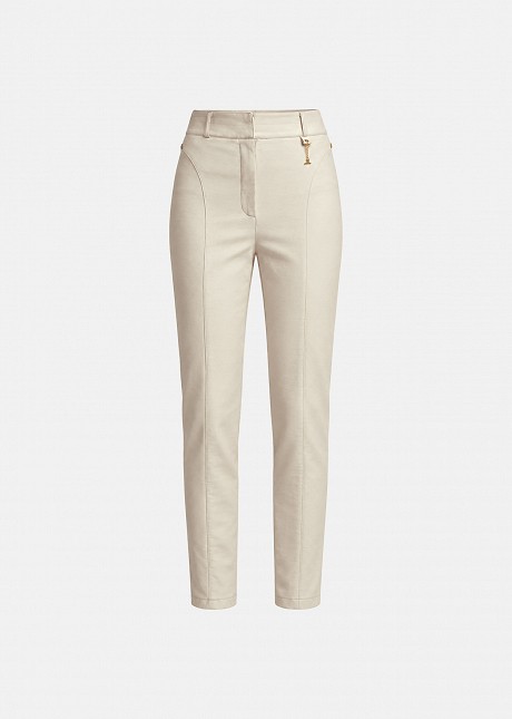 Skinny παντελόνι σε δερμάτινη όψη