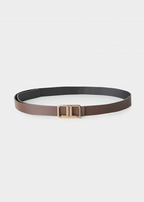 Belt with logo buckle