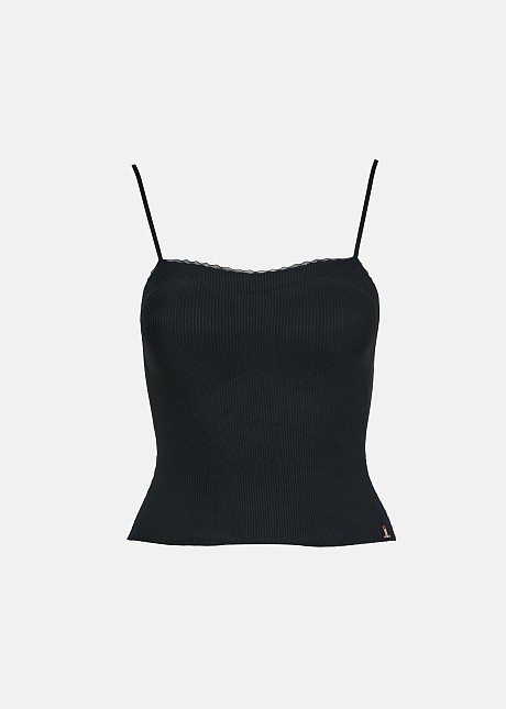 Elastic blouse in lace