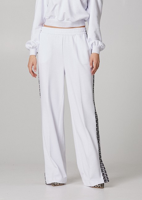 Jogger trousers with detail