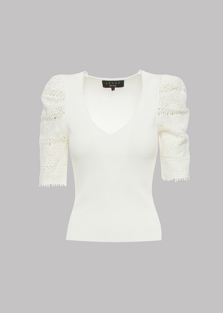 Knitted blouse with detailed sleeves