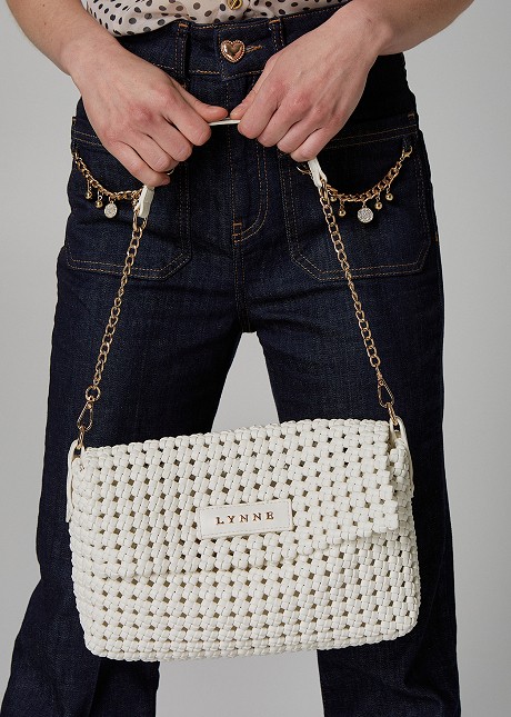 Чанта с плетка