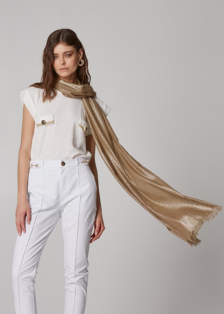 Scarf with gold thread
