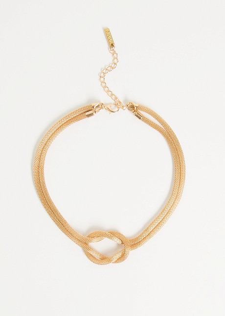 Necklace with knot detail