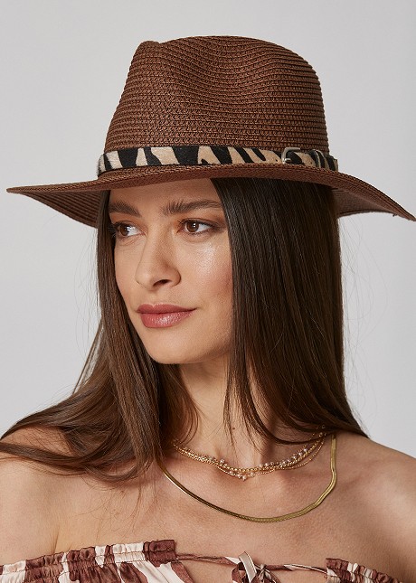 Straw hat with decorative braid