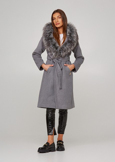 Coat with faux fur look details