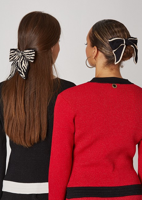 Hair pins knitted bows